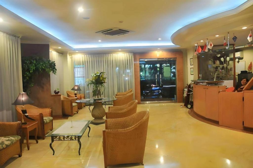 Losari Blok M Hotel