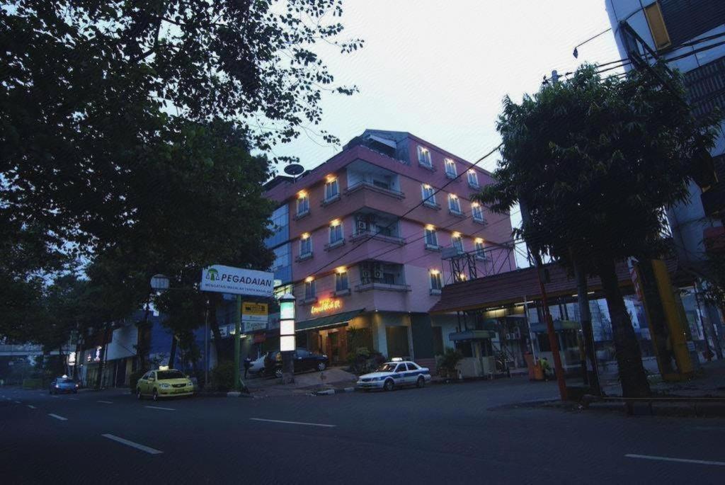 Losari Blok M 2*